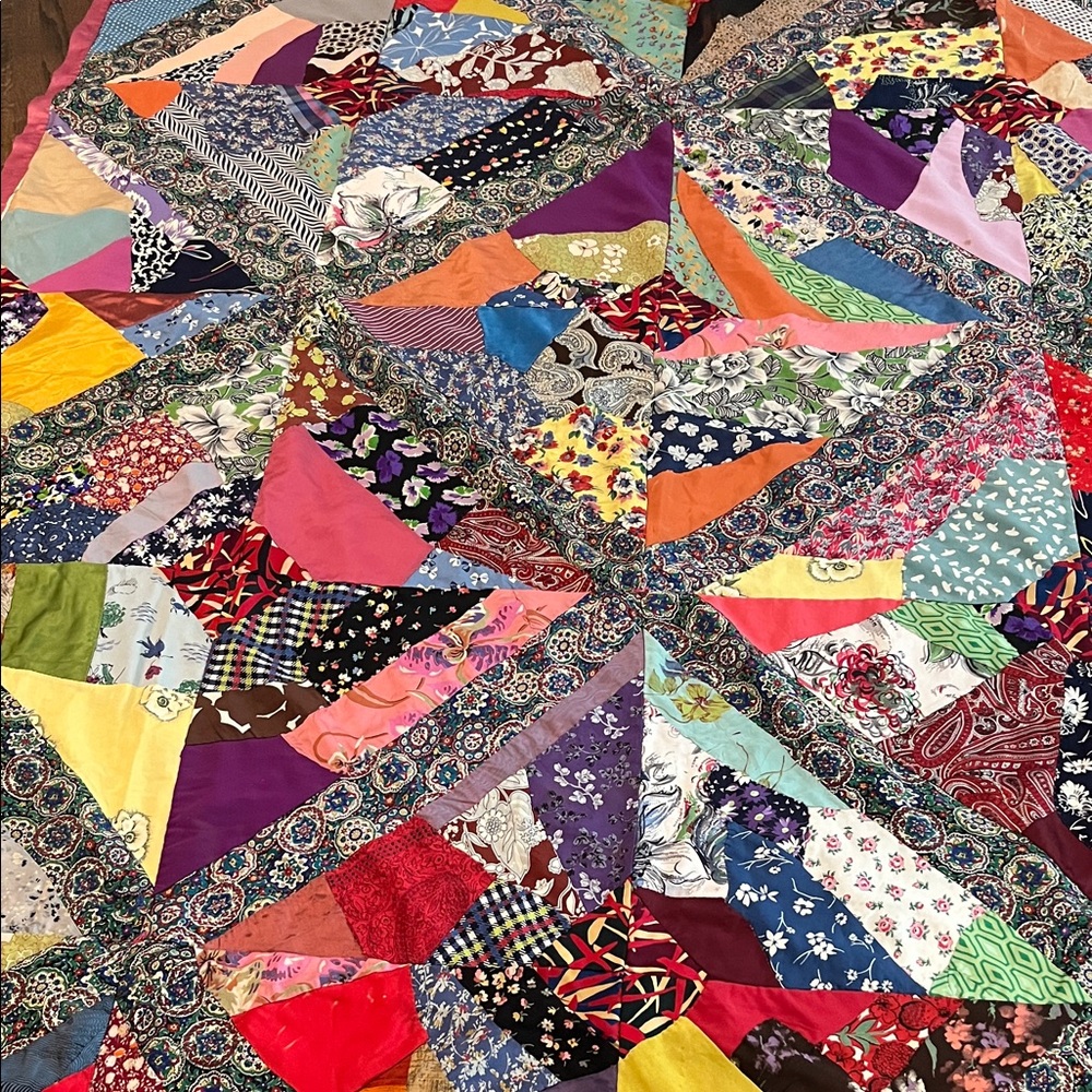 Vibrant Patchwork Quilt with Multicolor Design